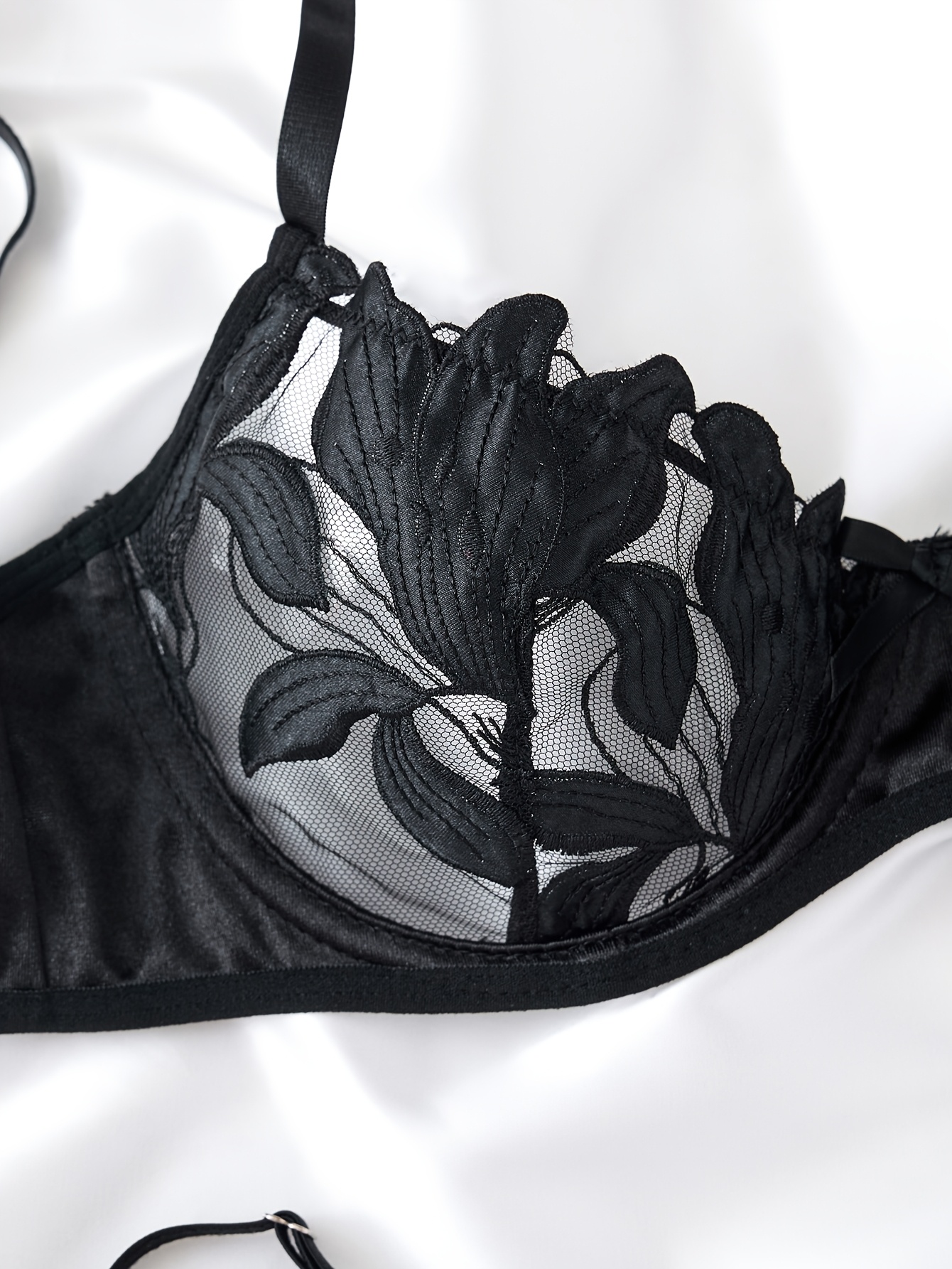 product-fancy-09dc4385-8816-42c0-a204-dacb1b9ced59 Women's Lily Floral Embroidered Lingerie Set, Lightweight and Breathable . - Image 5